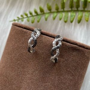 Infinity R 925 earrings
